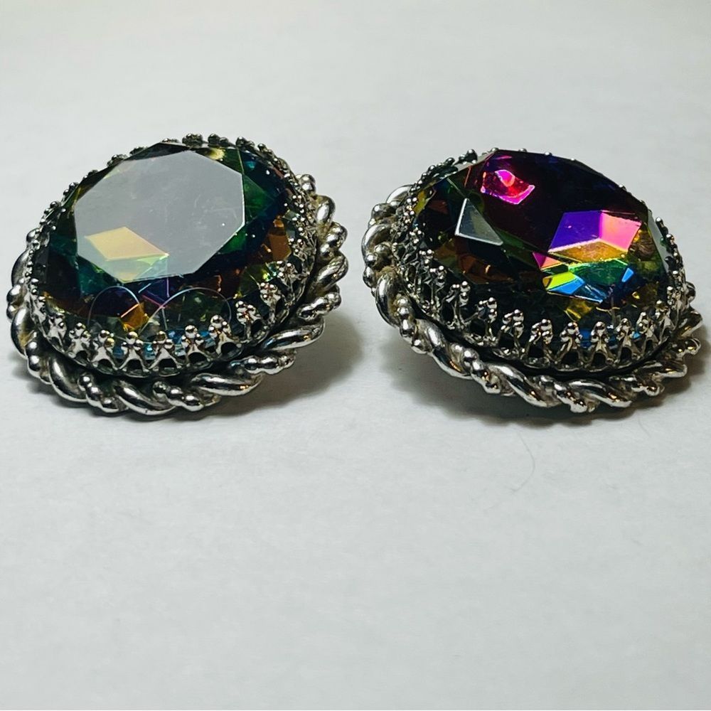 Vintage 1950’s Elsa Schiaparelli Faux Watermelon Tourmaline Clip Earring… - Picture 6 of 17